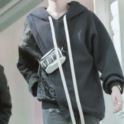 自截黄明昊头像