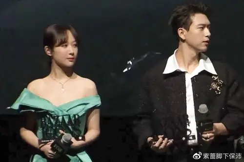 cp售后我只服童颜夫妇,李现杨紫时尚芭莎再同框