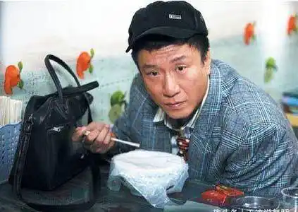 原创孙红雷分手丁嘉丽苦恋巩俐桃色绯闻不断终娶小15岁娇妻