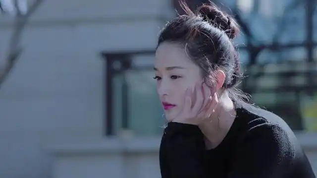 电视剧卧底归来李沁的剧照扮演小巧玲珑楚楚动人的糖果