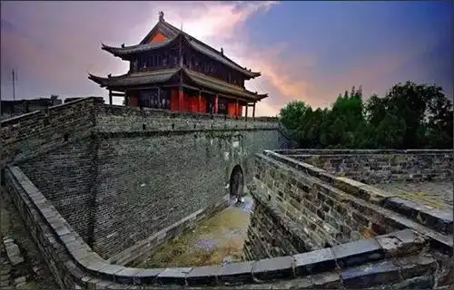 全国考古专家齐聚天门 把脉石家河遗址公园建设