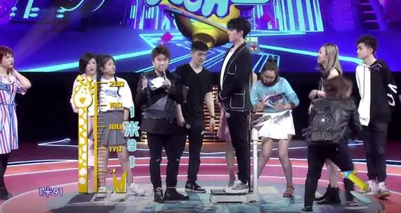 翻牌大明星第5期上线迪玛希疯狂撩粉