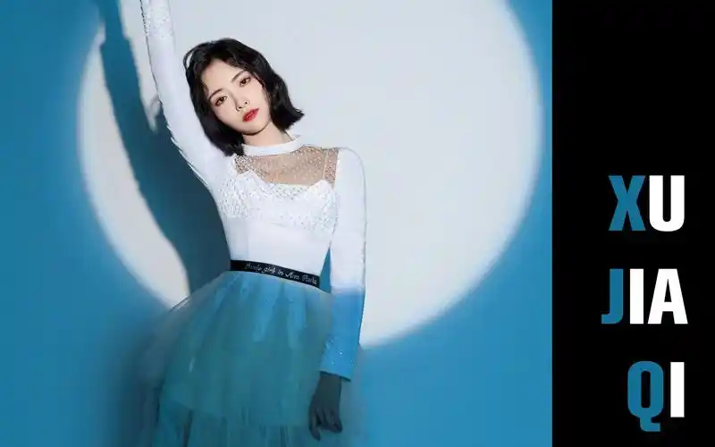 青春有你2许佳琪光和影宣传照拍摄花絮cut