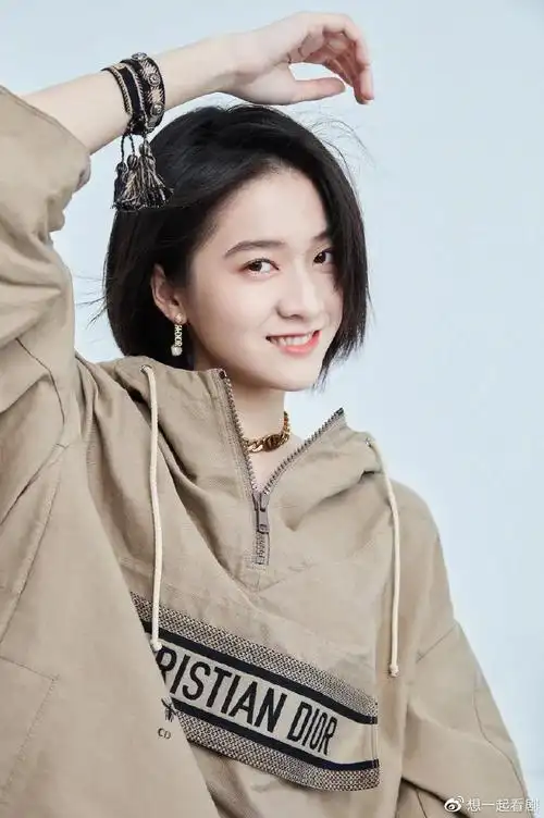 张雪迎精美壁纸时尚靓丽