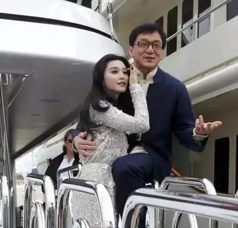 冯小刚成龙独宠范冰冰的原因揭秘 看完这几张照片你就懂了