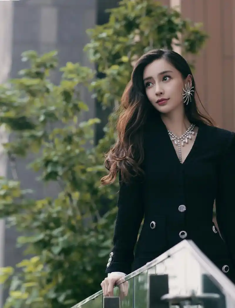 正当年华,随性绽放——angelababy