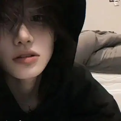 高级质感ins冷淡风格男头,不要给自己留下遗憾-男生头像