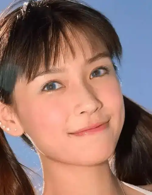 杨颖美模旧照被扒,不见龅牙大嘴,早就整容了?_照片_网友_嘴巴