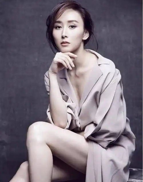 阔太胡静身材确实"有料",43岁的身体23岁身材,是怎么做到的_运动_锻炼