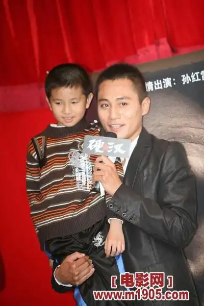 刘烨笑称硬汉中露臀是小儿科我之前都裸正面