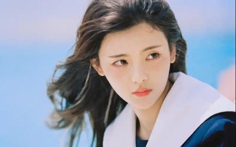 90年代国民女友杨超越水手服珍贵视频