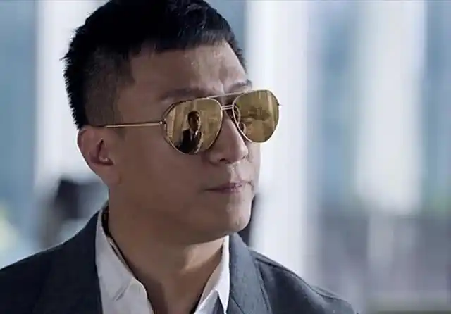 孙红雷墨镜不离身可不仅仅是耍帅这么简单安全第一