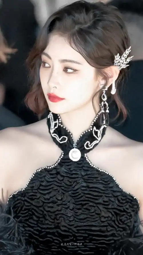 许佳琪的秀场日记