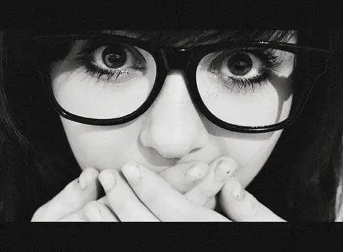 的女生非主流图片:把微笑留给伤你最深的人_非主流图片_我要个性网