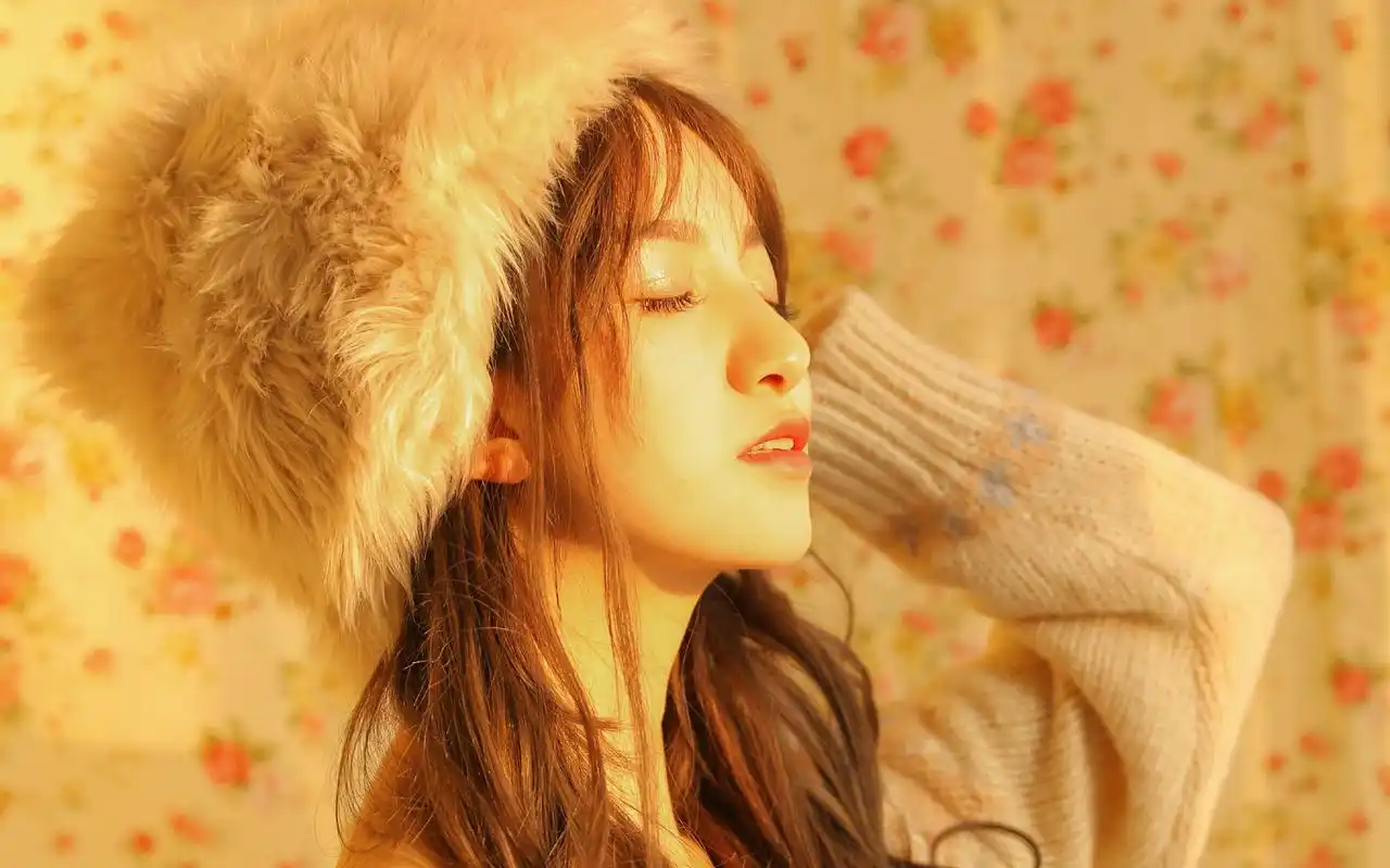 柔美女生性感图片桌面壁纸