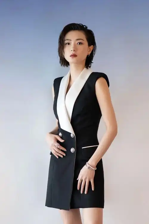 明星穿搭红榜女明星的百变穿搭时尚又有魅力