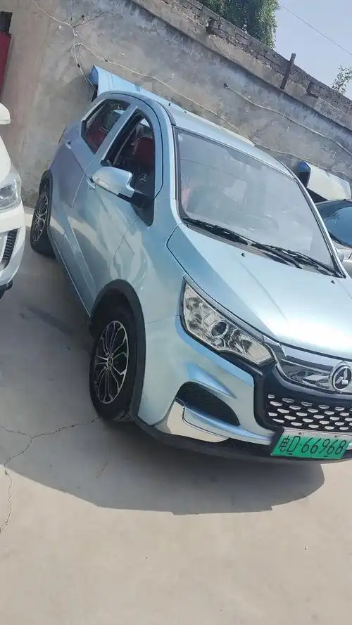 鸿日电动汽车大哥开了不到一年 9800开走不议价#二手汽车  - 抖音