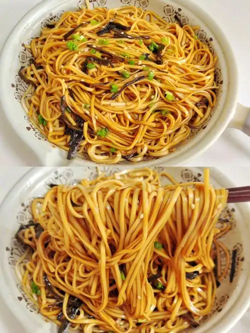 简单又好吃的葱油拌面75吃一口就会爱上