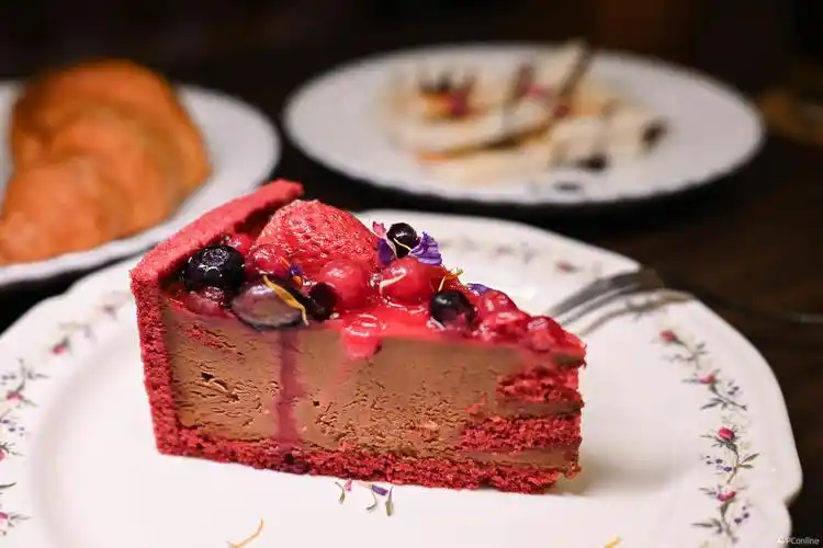 摄影之眼惬意午后甜点美食尼克尔zdx24mmf17实拍