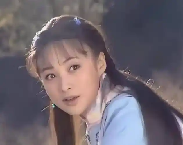 蒋勤勤发布性感写真,古装第一美人只是不愿意显露身材罢了