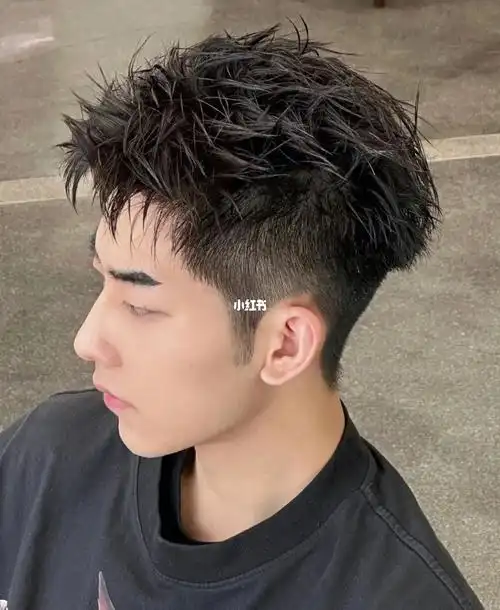 男生细软发质烫发参考