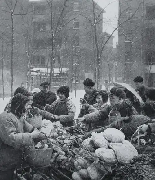 怀旧70年代老照片那时的青岛海滨