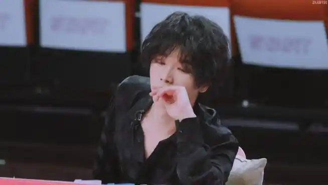 飒飒的美貌06080593@华晨宇yu#2024华晨宇火星演唱会