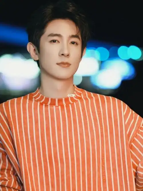 tofourth  #明星穿搭  #明星同款  #季肖冰笔记评论狗焕女朋友08-27