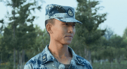 真正男子汉gif教官gif第二季gif