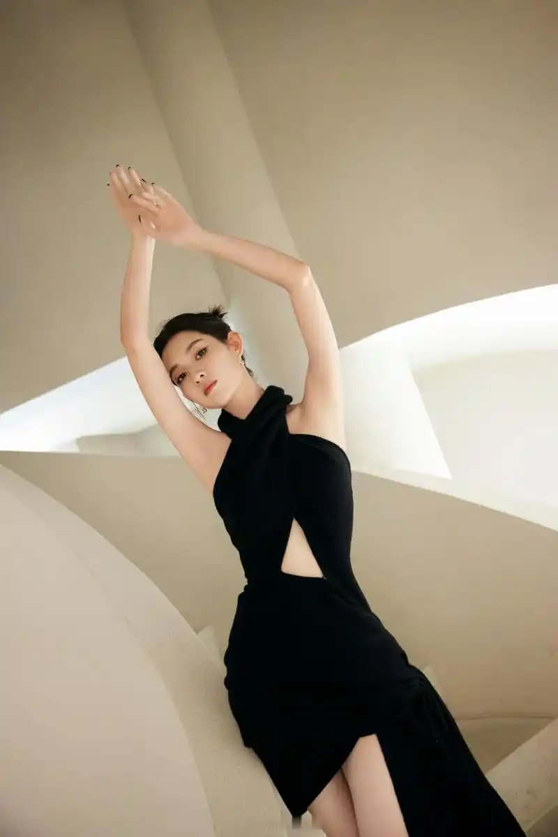 无法抗拒!王玉雯身材风格揭秘,让你心动不已!