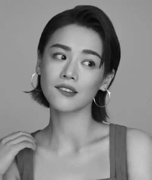 年纪轻轻就被封影后,能唱能跳的马思纯,请继续加油