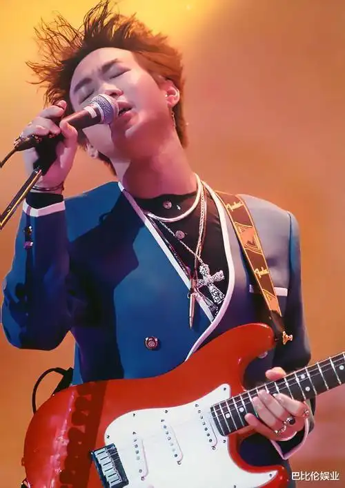 黄家驹28周年祭beyond创始人发文悼念好友影响一代人