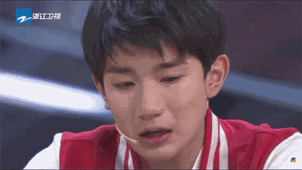 tfboys三人哭得厉害的时刻,王源一发不可收拾,千玺居然哭得最多