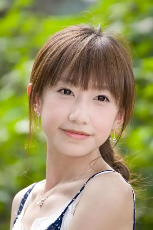 肤色自然 索尼a700 70-300g实拍清纯mm