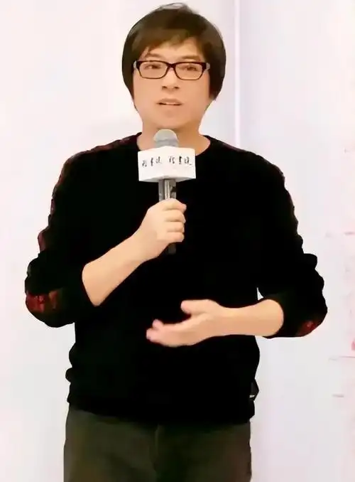 高晓松暴瘦判若两人撞脸华晨宇或恐难再复出