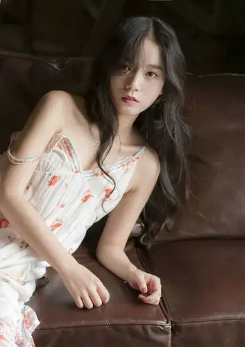 私房吊带高颜值美少女美艳养眼写真图片