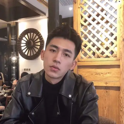 适合男生的9款飞机头短发,留了痞帅