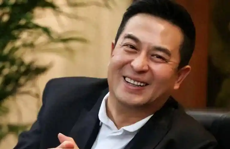 张嘉译婚变?王海燕当众揭露其恶习,再多的名和利都救不了他了!