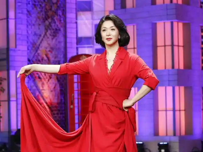 1991年,金星凭借舞蹈《半梦》获得美国舞蹈节最佳编舞.