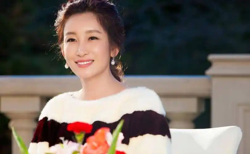 原创曾被质疑长相的秦海璐现在的演技为何如此优秀爱情或许很重要