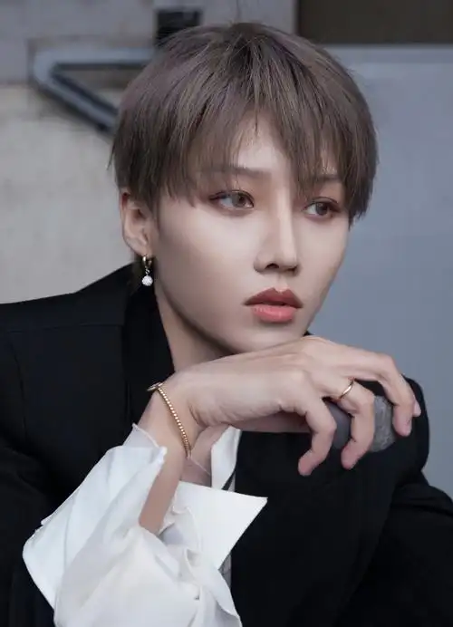 刘雨昕ur全球品牌代言人##我自由我myur myway