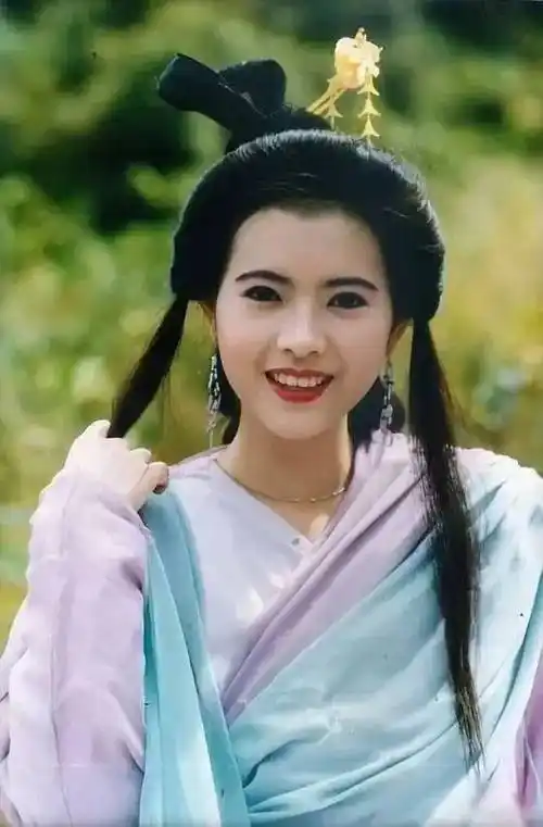 倾城可人的香江美人第四期:靓绝五台山的蓝洁瑛:明眸皓齿万家传说