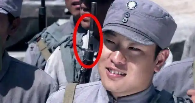 影视剧中搞笑穿帮镜头,看的人真是醉了,导演你还能更搞笑一点吗_网易