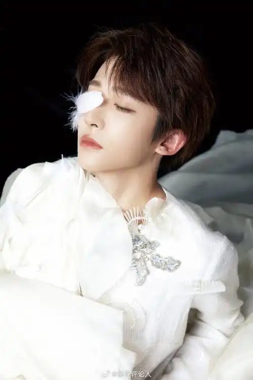 刘宇时隔三年再跳化鲸