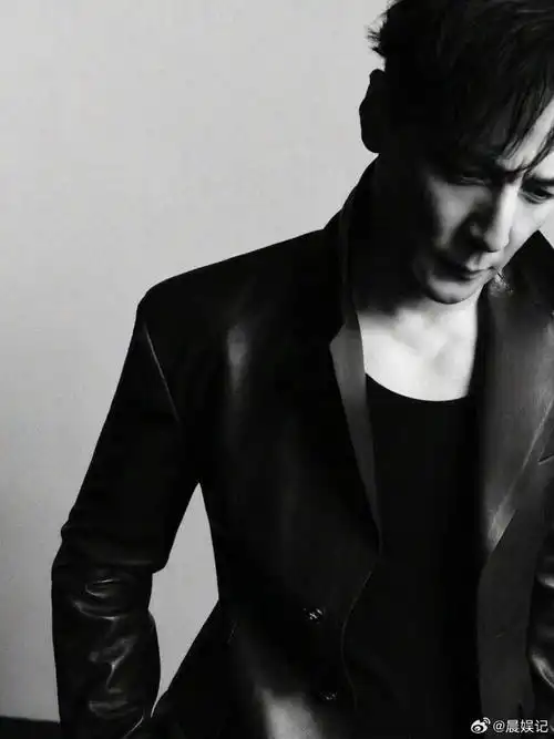 吴彦祖颜值回来了,阿祖帅气依旧!一点不显老.