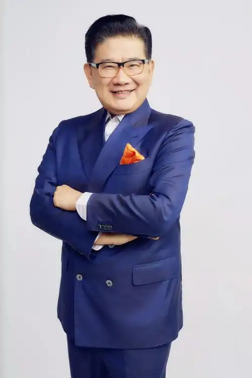 上影·思南书局快闪店活动预告 | 7月1日轮值店长:曹可凡