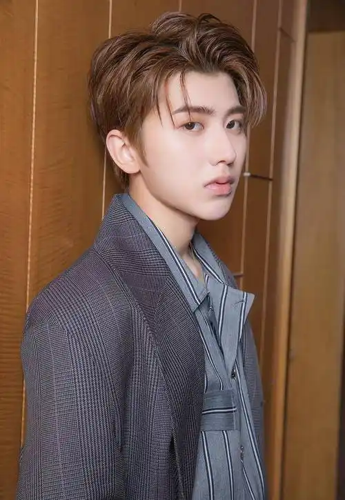 00后最喜欢的明星第一名蔡徐坤实至名归