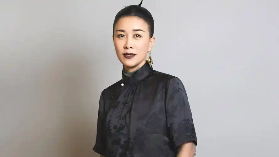 那英被曝签约,《歌手2024》成功一半,7位新生代争首发,曾轶可不适合