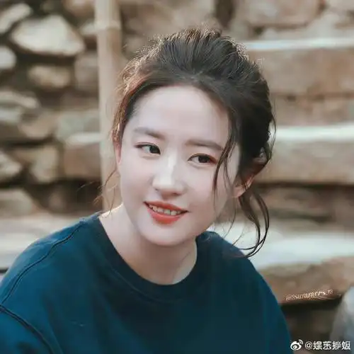 刘亦菲许红豆娇笑##许红豆娇笑