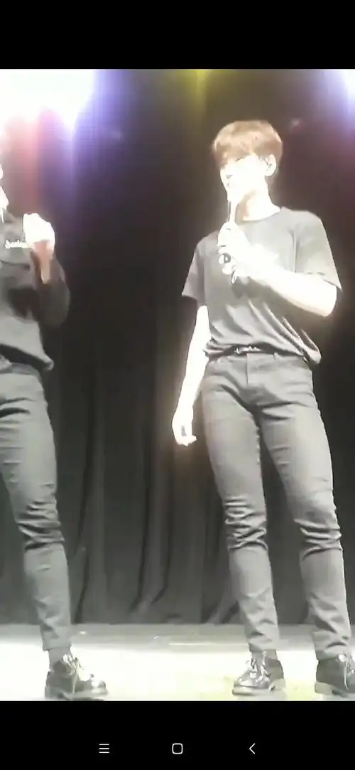 看完车银优的pg看看他的腿